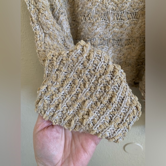 POL Oversized Sweater 🌴 - Picture 6 of 9